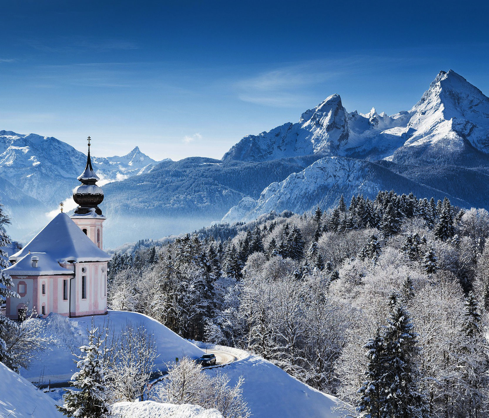 Alpenpanorama mit Kirche, Watzmann